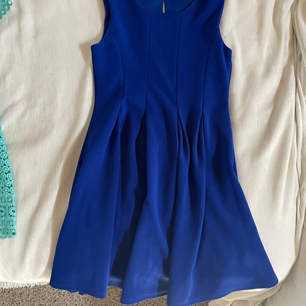 Elegant Blue Sleeveless Dress